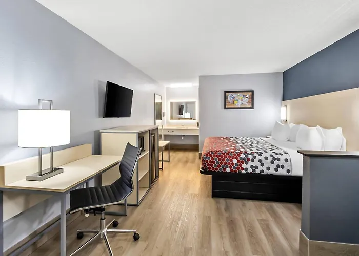Econo Lodge Inn & Suites Cayce I-26 Airport