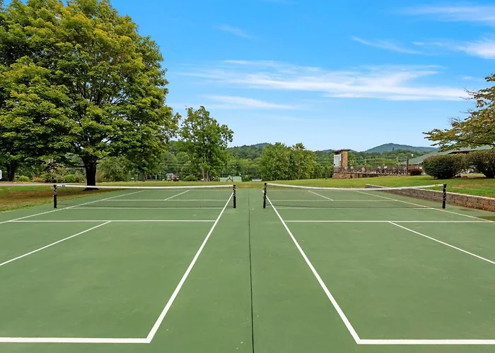 Tremont Lodge & Resort