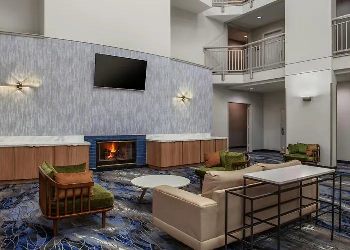 Fairfield Inn & Suites Oakland Hayward