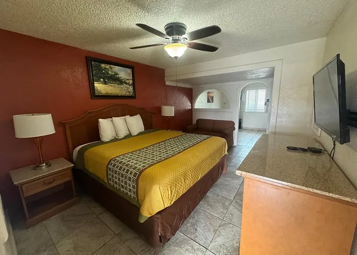Havasu Inn & Suites