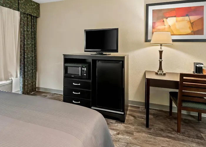 Quality Inn & Suites - Granbury