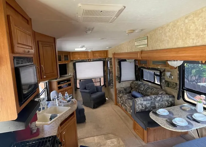 La Mesa Cozy Camper