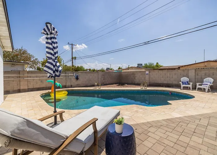 Charming Private Guest House With Pool