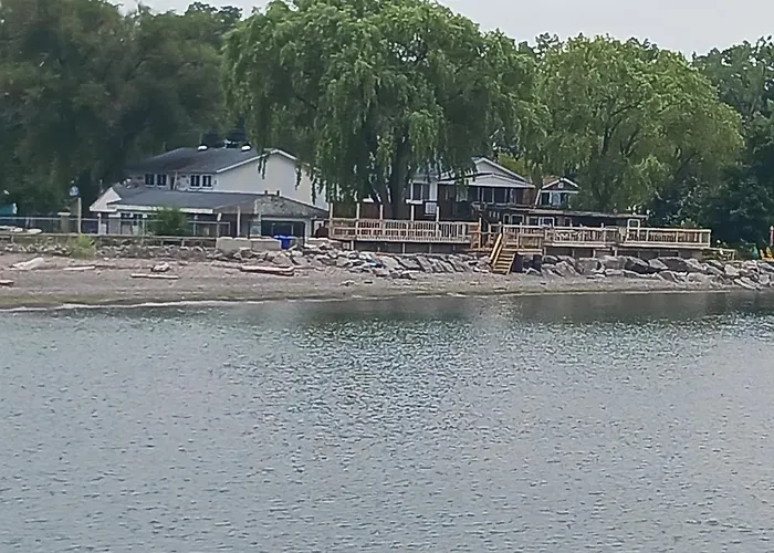 Beachfront Vacation Cottages