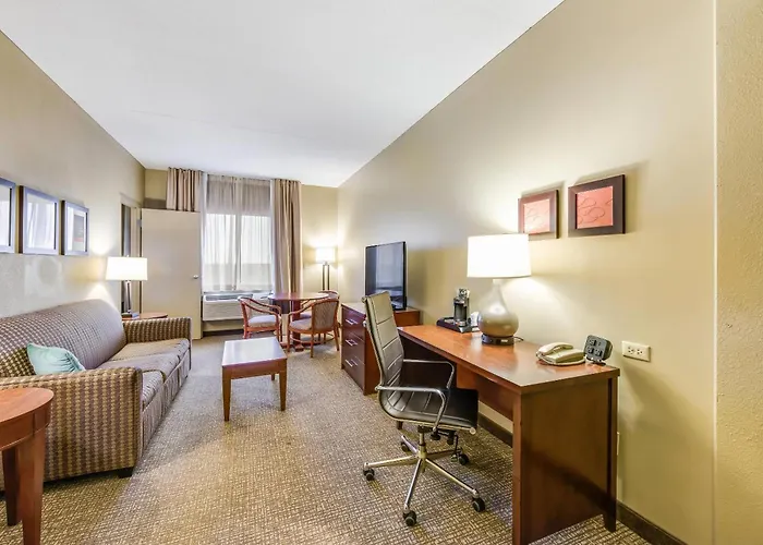 Comfort Suites Chicago O'Hare Airport