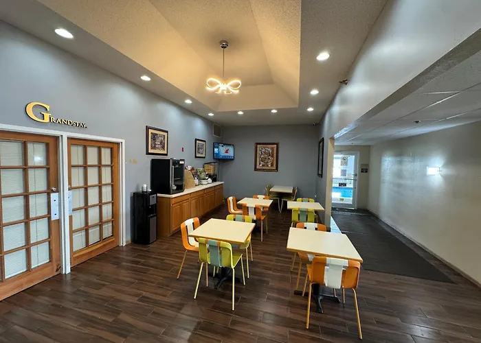 Grandstay Hotel And Suite Waseca