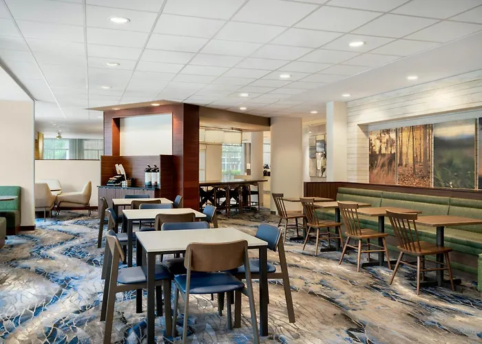 Fairfield Inn & Suites By Marriott Cincinnati Uptown/University Area