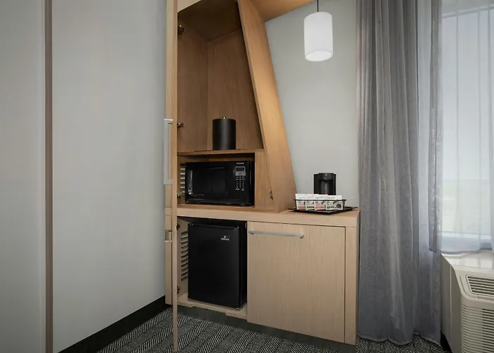 Courtyard By Marriott Atlanta Kennesaw