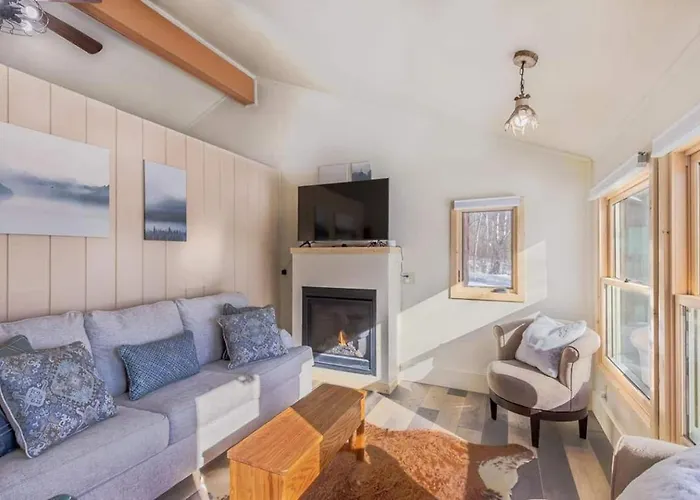 Indoor Sauna Fireplace Garage Wifi Smart Tv