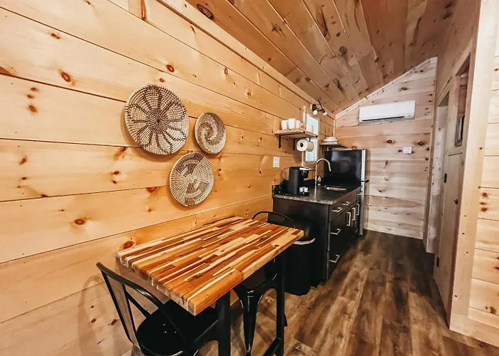 Cabin #6 Studio With Kitchenette