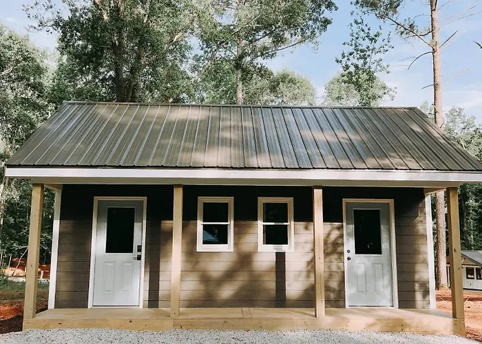 Cabin #6 Studio With Kitchenette