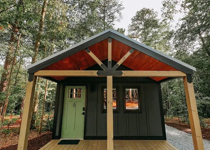 Cabin #6 Studio With Kitchenette