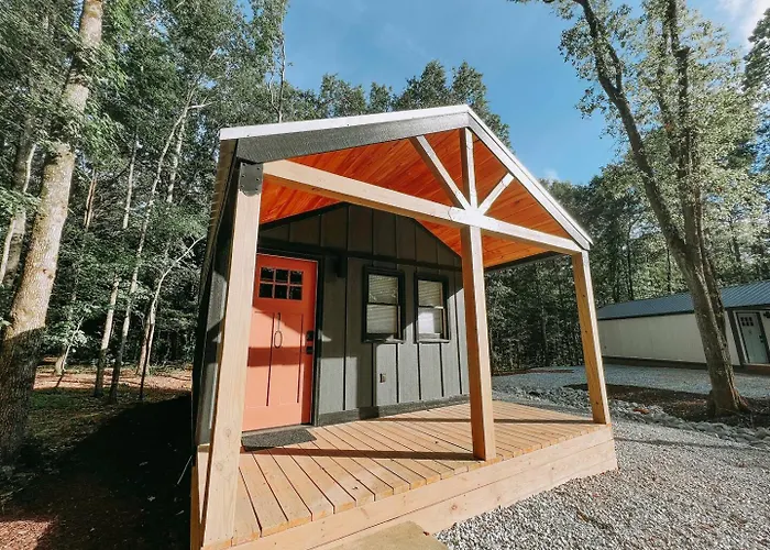 Cabin #10 One Bedroom With Kitchenette