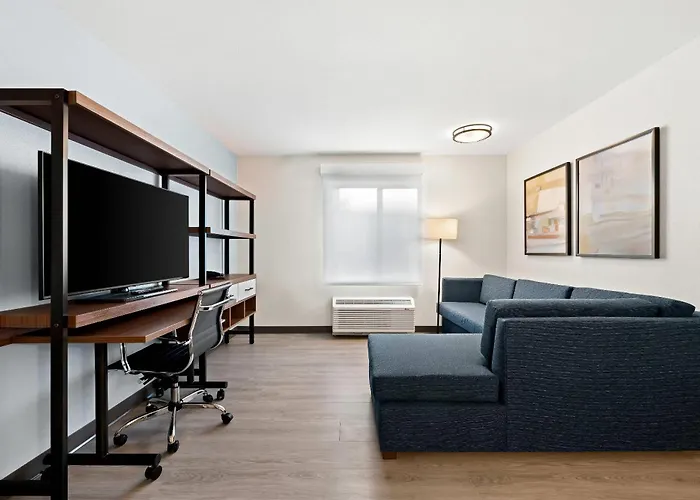Everhome Suites Huntsville - Research Park
