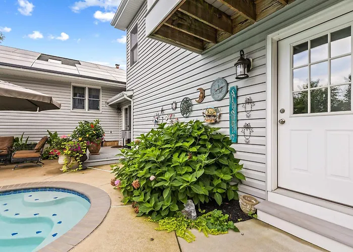 The Pool Loft At Poplar Hill