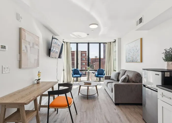 Stay At Luna On N 11Th St