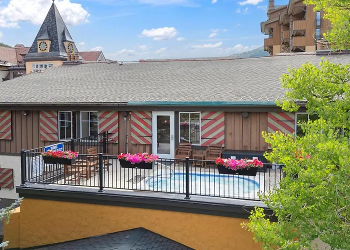 Lift House Lodge, Pet Friendly Studio Condo