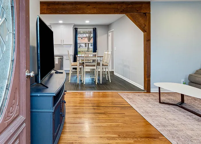 Cozy Franklin Hideaway - For 5