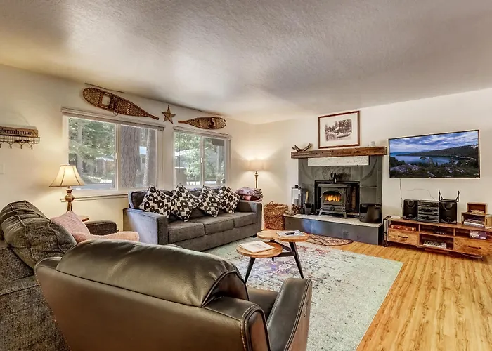 Coziness Cabin - Cute Little Cabin In The Tahoe Woods