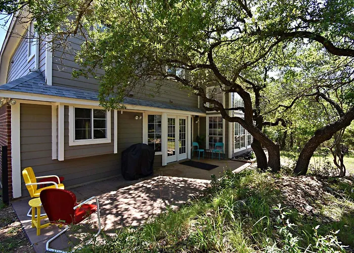 Dreamy Dripping Springs - Near Parks Hiking & More