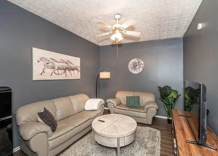 Monmouth Loft 4 - Walk To Shops