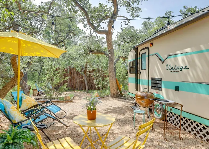 6 Mi To Wimberley Square: 'Happy Days Cruiser'