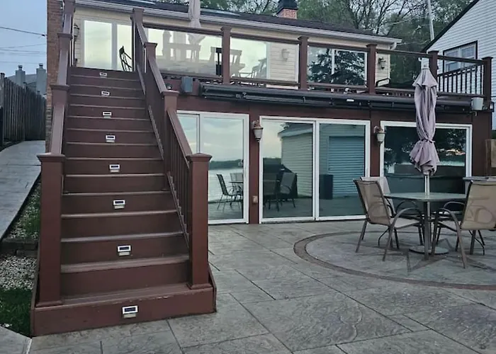 Captain'S Quarters Lake Life Dream Home
