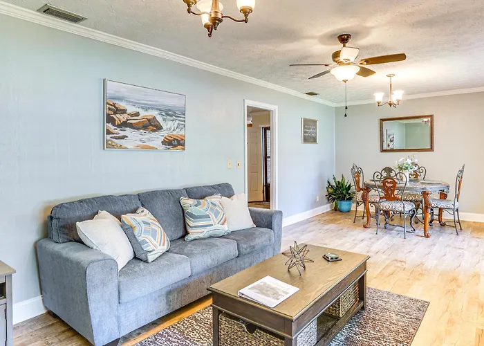 1 Mi To Dtwn Waycross: Home W/ Furnished Porch