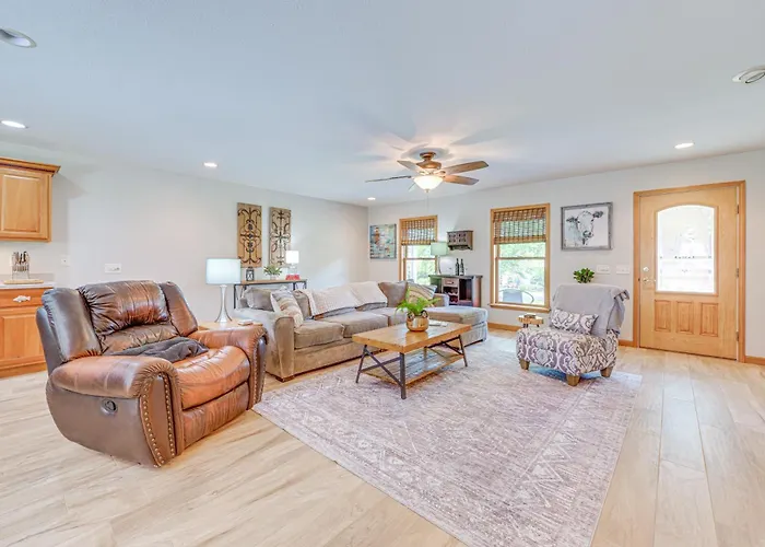 Peaceful Family Home Near Cayuga Lake State Park