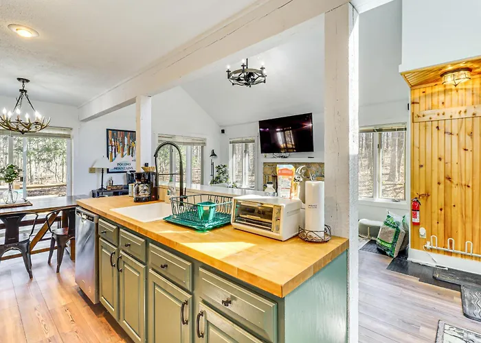 Steps To Jack Frost Ski Resort: Townhome W/ Decks