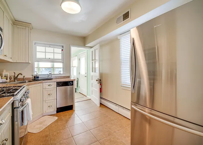 1 Block To Brigantine Beach: Breezy Home W/ Patio!