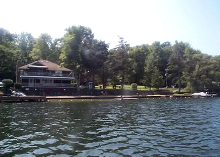 Cozy Rustic Cabin Rental On Shore Of Harveys Lake In Luzerne County, Pennsylvania