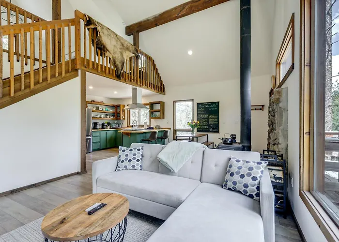 Steps To Crystal River: Hideaway W/ Mountain Views