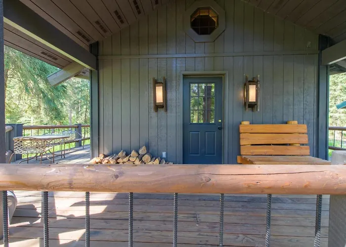 Glen Lake Cabin In The Woods