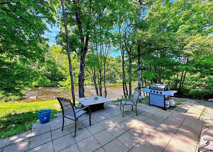 37Pa Superbly Appointed Riverfront Home In Littleton Skiing Hiking Firepit Wif