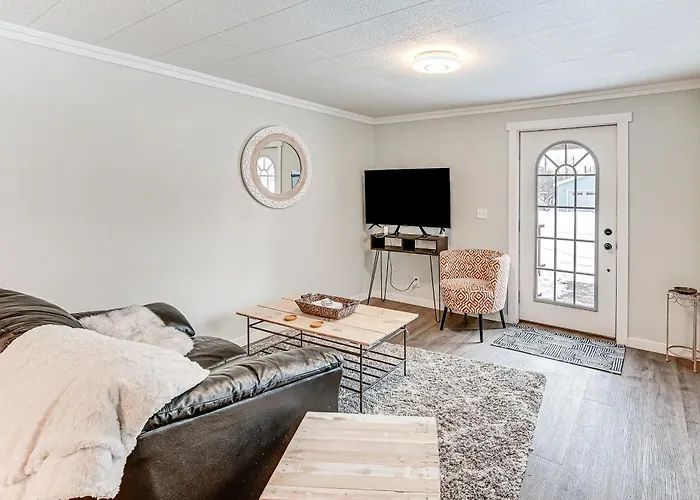 1 Mi To Main Street Polson: Updated Home W/ Deck!