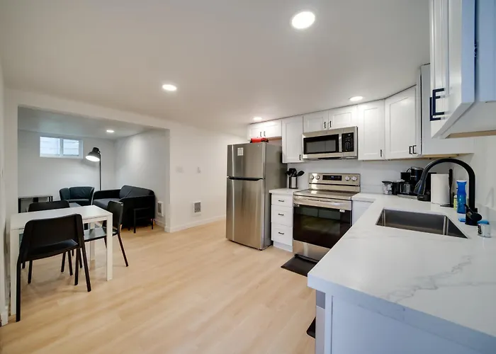 5 Mi To Dtwn Seattle: Pet-Friendly Apt