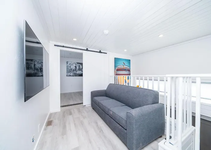 Hang Up And Hang Out At Roadrunner Resort
