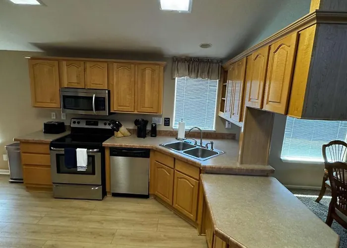 Cliff Hanger, River Access With Dock