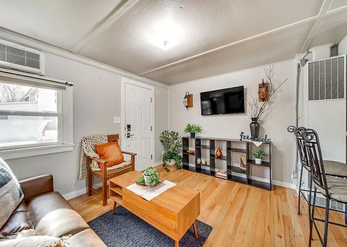 1 Mi To Camels Back Park: Boise Studio W/ Patio!