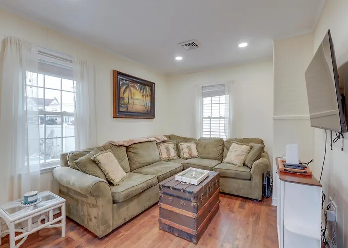 Walk To Beach & Boardwalk: Jersey Shore Cottage!