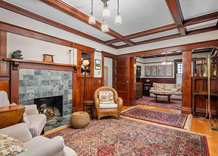 726 Fourth Historic Wortman House