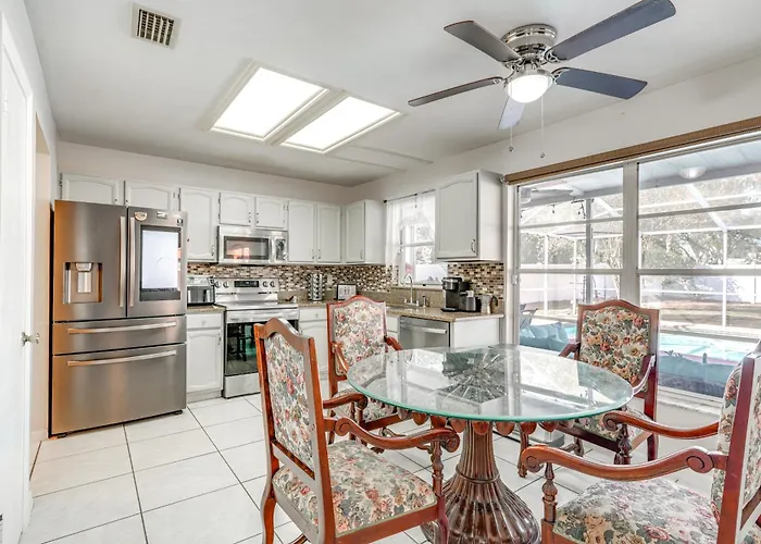 3 Mi To Marina: Riverview Family Home W/ Lanai!