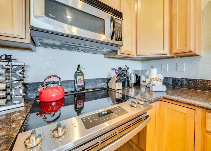 6 Mi To Keystone Resort: Dillon Condo W/ Balcony