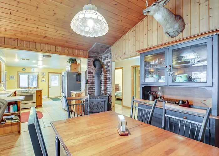 Scenic Cabin W/ Private Beach In Crosslake!