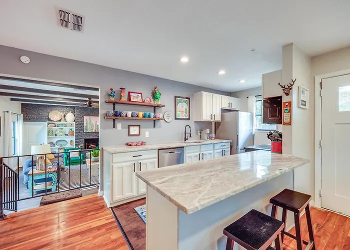 < 1 Mi To Dtwn: Home W/ Fenced Yard In Boerne!