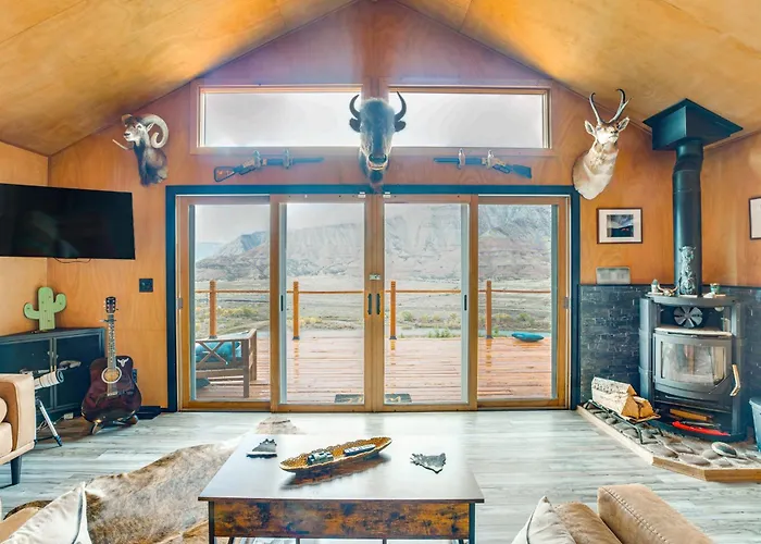 Colorado River Getaway In Parachute: Dogs Welcome!