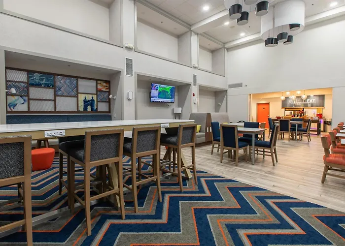Hampton Inn & Suites Wilder