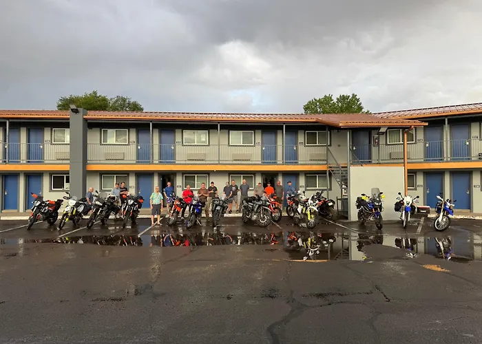 Copper Manor Motel