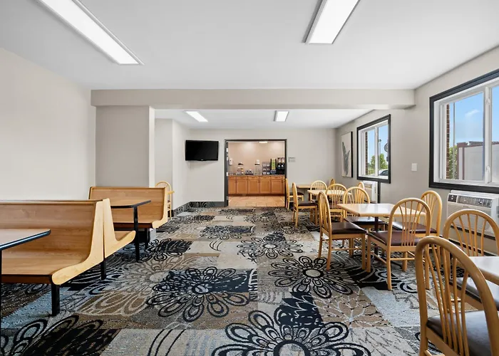 Fargo Inn And Suites